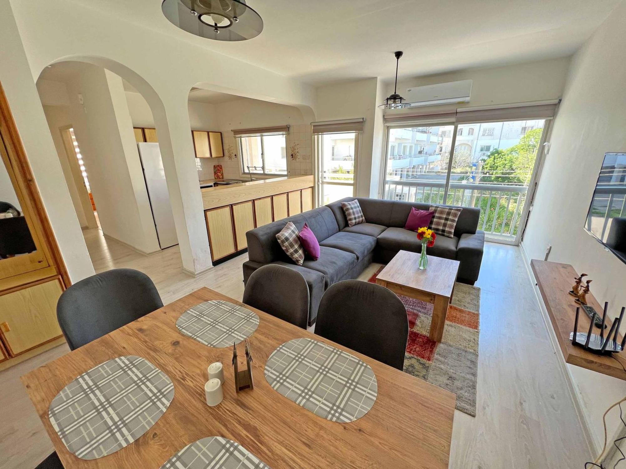 Central 2 Bed Sea View Apartment In Kyrenia Kyrenia  Exterior foto