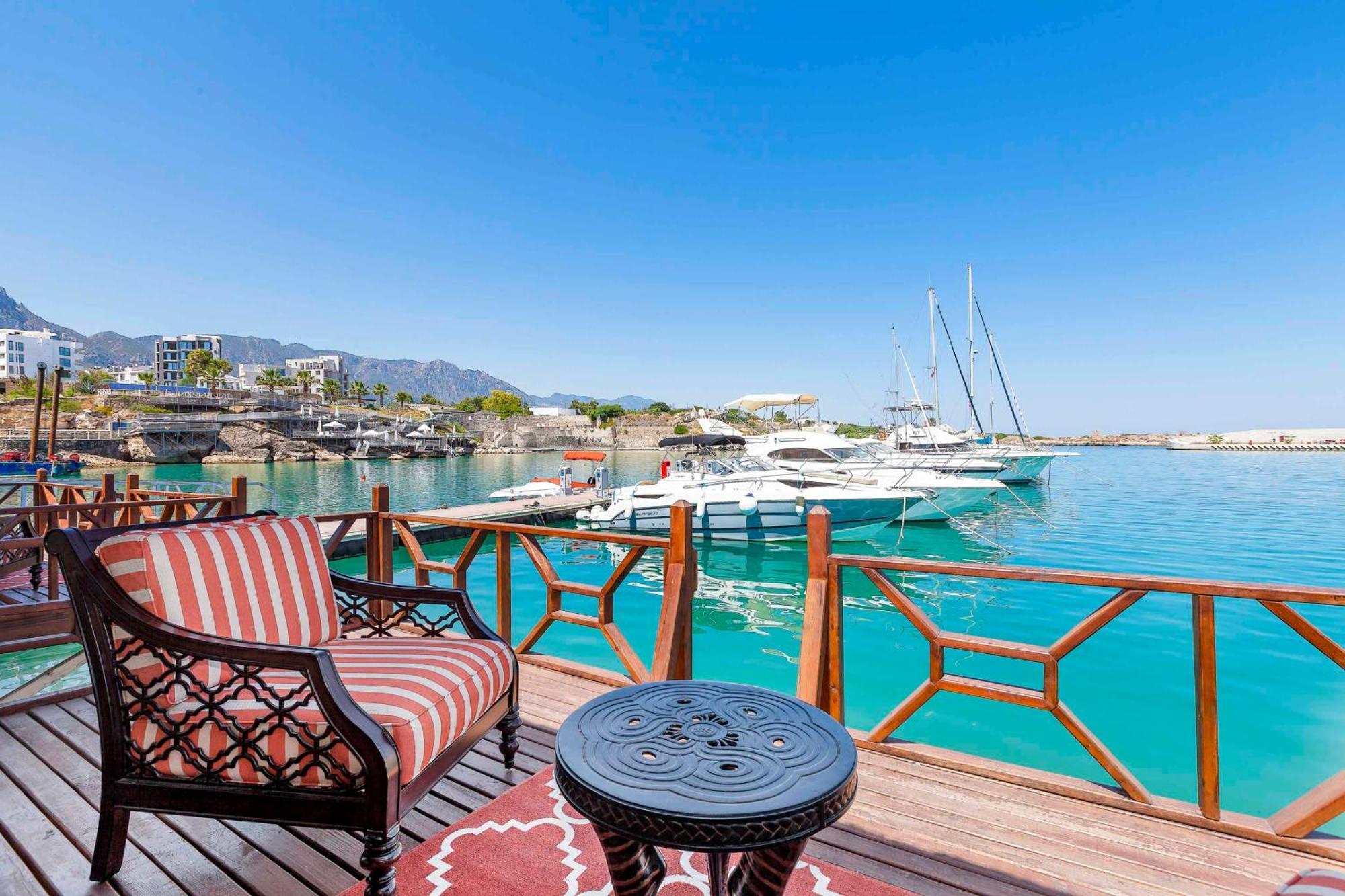 Central 2 Bed Sea View Apartment In Kyrenia Kyrenia  Exterior foto